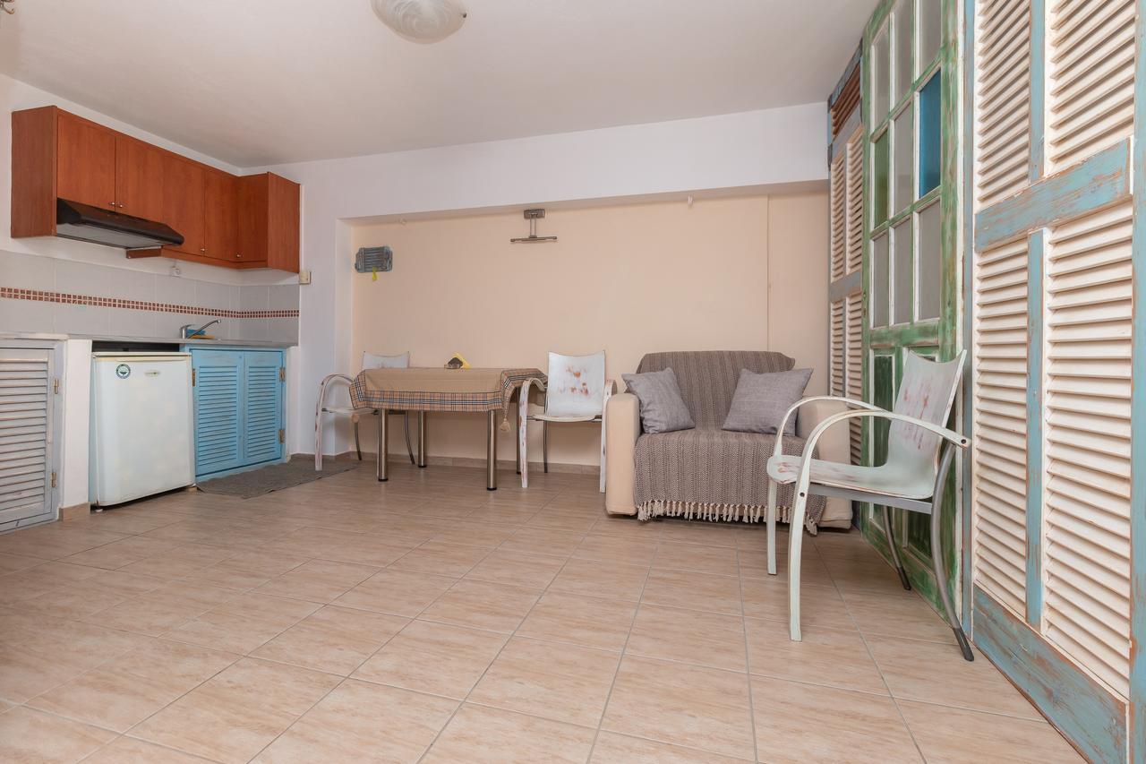 Ta Spitakia Tsarbopoulos Kyparissia Buitenkant foto